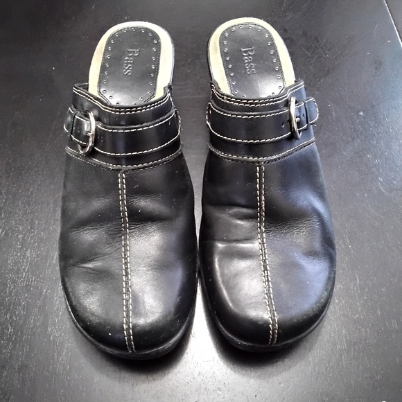 Eastland Mae Clog     Size 9 - Picture 2 of 5